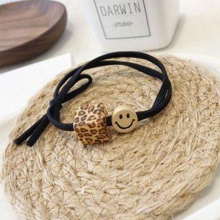 Smiley Leopard Print Cube Hair Tie Light Leopard Cube & Light Khaki Face - Black - One Size