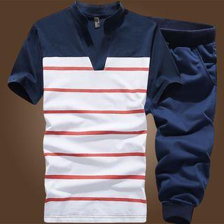 Set: V-neck Striped T-shirt + Cropped Sweatpants