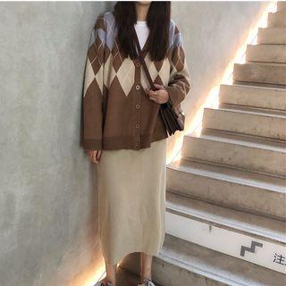 Diamond Check Cardigan / Midi Knit Skirt