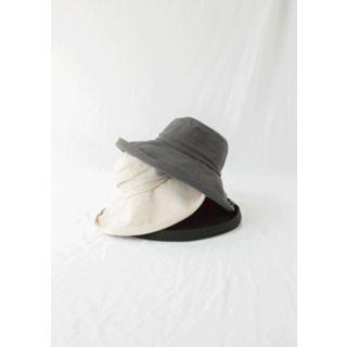 Wide-brim Bucket Hat