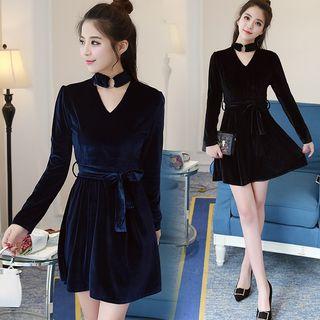 Plain Cut Out Front Long Sleeve Velvet Dress