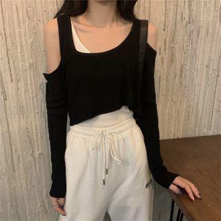 Cold Shoulder Plain Cropped Top