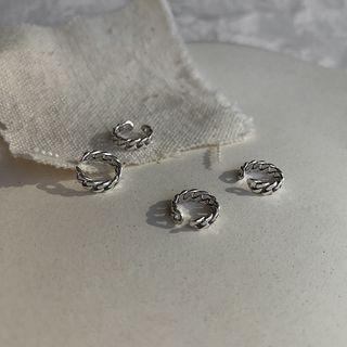 Twisted Ear Cuff As Shown In Figure - One Size