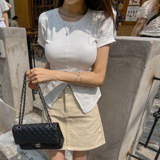 Seam-trim Slit-front T-shirt