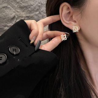 Chinese Characters Rhinestone Asymmetrical Earring 1 Pair - Gold - One Size