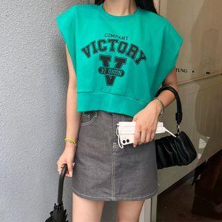 Sleeveless Letter Crop Sweatshirt