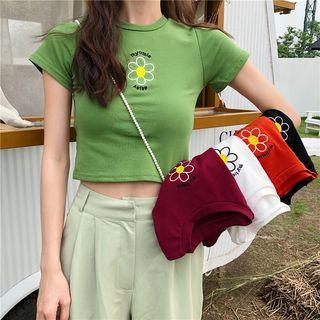 Flower Embroidered Cropped Short-sleeve T-shirt