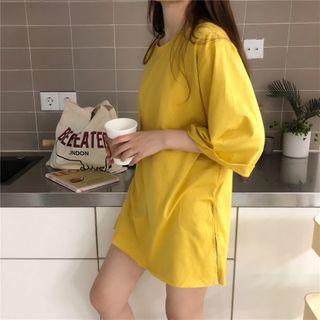 3/4-sleeve Slit-side Oversized T-shirt