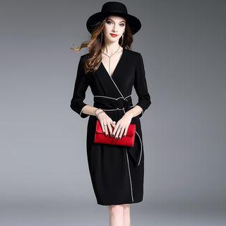 3/4-sleeve V-neck Contrast-trim Dress