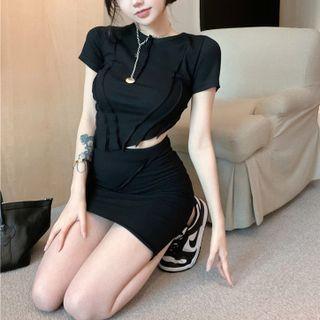 Short-sleeve Irregular Slim-fit Cropped Top / Slim-fit Skirt