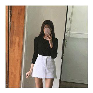 Crew-neck Slim-fit Cardigan