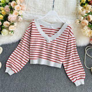 V-neck Striped Long-sleeve Crop Top