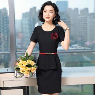Short-sleeve Mini Sheath Dress / Flower Brooch / Belt