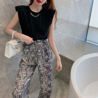 Sleeveless T-shirt / Geometric Print Wide Leg Pants