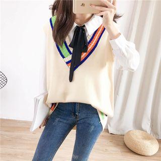 Contrast Trim V-neck Knit Vest Almond - One Size