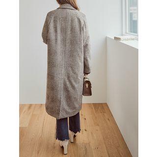 Plus Size Raglan-shoulder Midi Check Coat