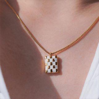 Checkered Pendant Necklace