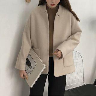 Peak-lapel Snap-buttoned Coat