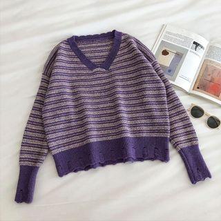 Color-block V-neck Striped Long-sleeve Sweater
