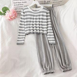 Striped Knit Top / Sweatpants