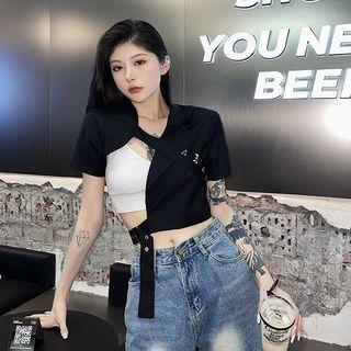 Short-sleeve Irregular Buckled Crop Top