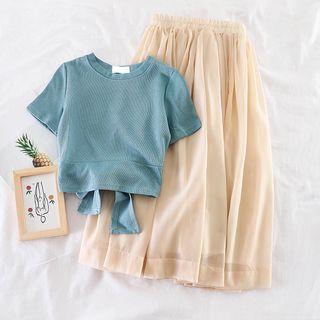 Set: Round-neck T-shirt + High-waist Midi Skirt