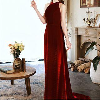 Halter Bow Sheath Evening Gown