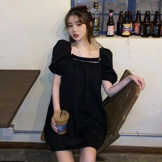 Square Neck Puff-sleeve Dress