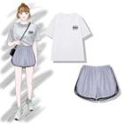 Printed Short-sleeve T-shirt / Contrast Trim Shorts