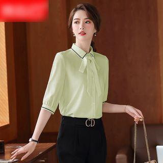 Tie-neck Blouse / Cropped Straight-cut Pants / Set