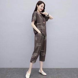Set: Short-sleeve Print Asymmetrical Top + Straight Leg Cropped Pants