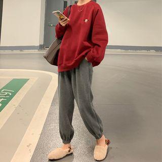 Planet Embroidered Pullover / Plain Jogger Pants