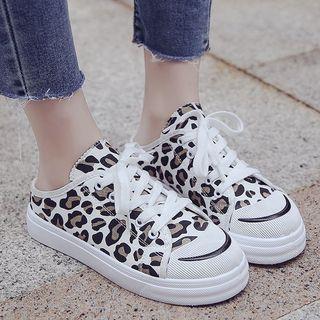 Patterned Lace-up Mules