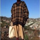 Long Sleeve V-neck Plaid Knit Top