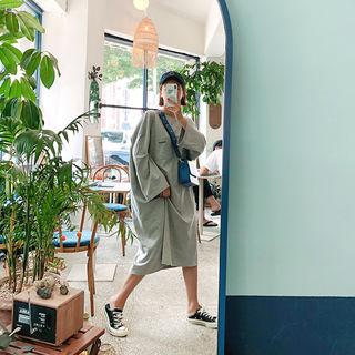 Lettering Drop-shoulder Long T-shirt Dress