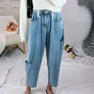 Distressed Wide-leg Baggy Jeans