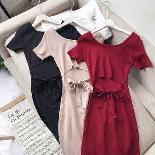 Short-sleeve Open Back Knit Dress