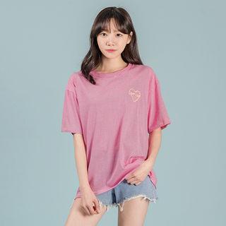Heart-embroidered Stripe T-shirt