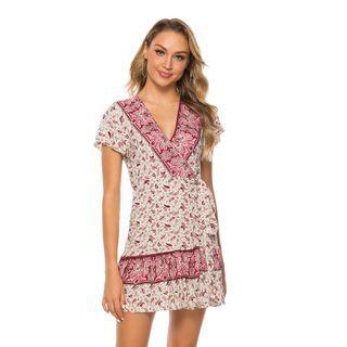 Printed Short-sleeve V-neck Mini A-line Dress