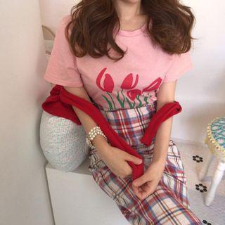 Short-sleeve Floral Print T-shirt / Plaid Midi A-line Skirt