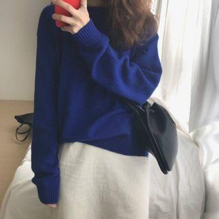 Round Neck Round Knit Top