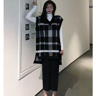Plaid Sweater Vest Black & White - One Size