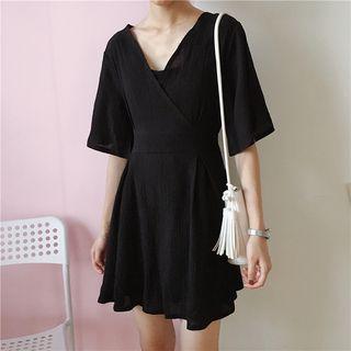 Plain V-neck Slim-fit Short-sleeve Dress