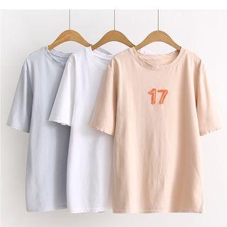 17 Short-sleeve T-shirt