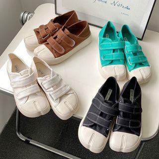 Two-tone Adhesive Tab Sandals