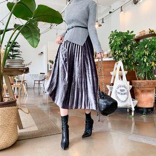 Set: Dip-back Knit Top + Velvet Long Skirt + Belt