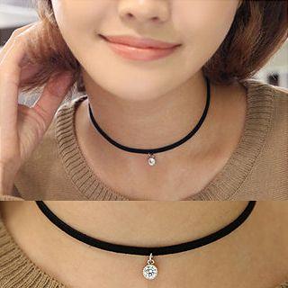 Faux Leather Pendant Choker (2 Designs)