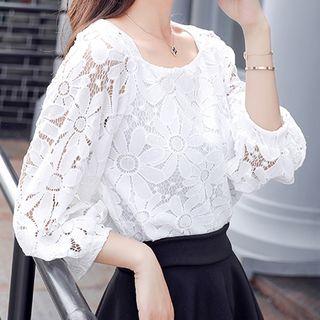 Square-neck Lace 3/4-sleeve Top