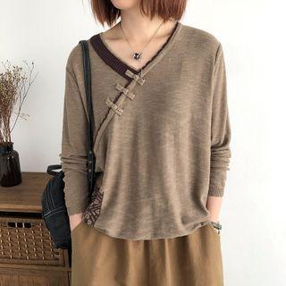 Frog-button Knit Top