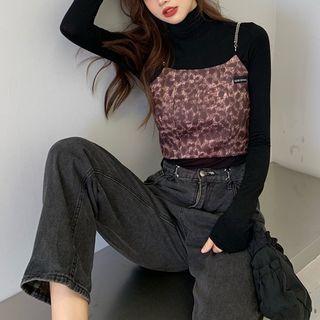 Cowl-neck Plain T-shirt / Cropped Leopard Camisole